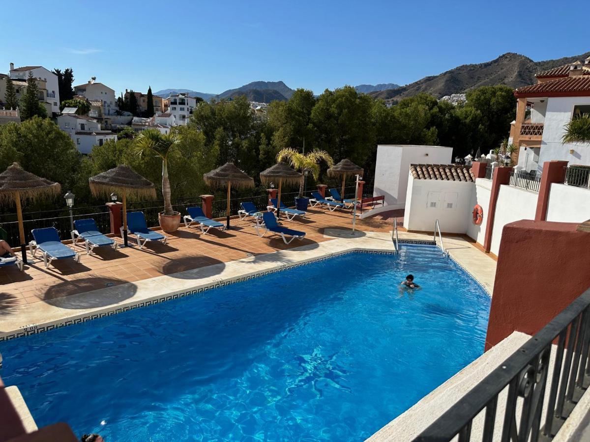 Spacious Family Villa Aljamar 8A Nerja Exterior photo