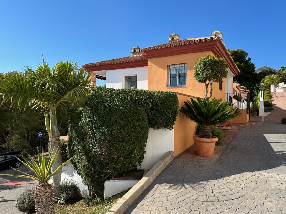 Spacious Family Villa Aljamar 8A Nerja Exterior photo